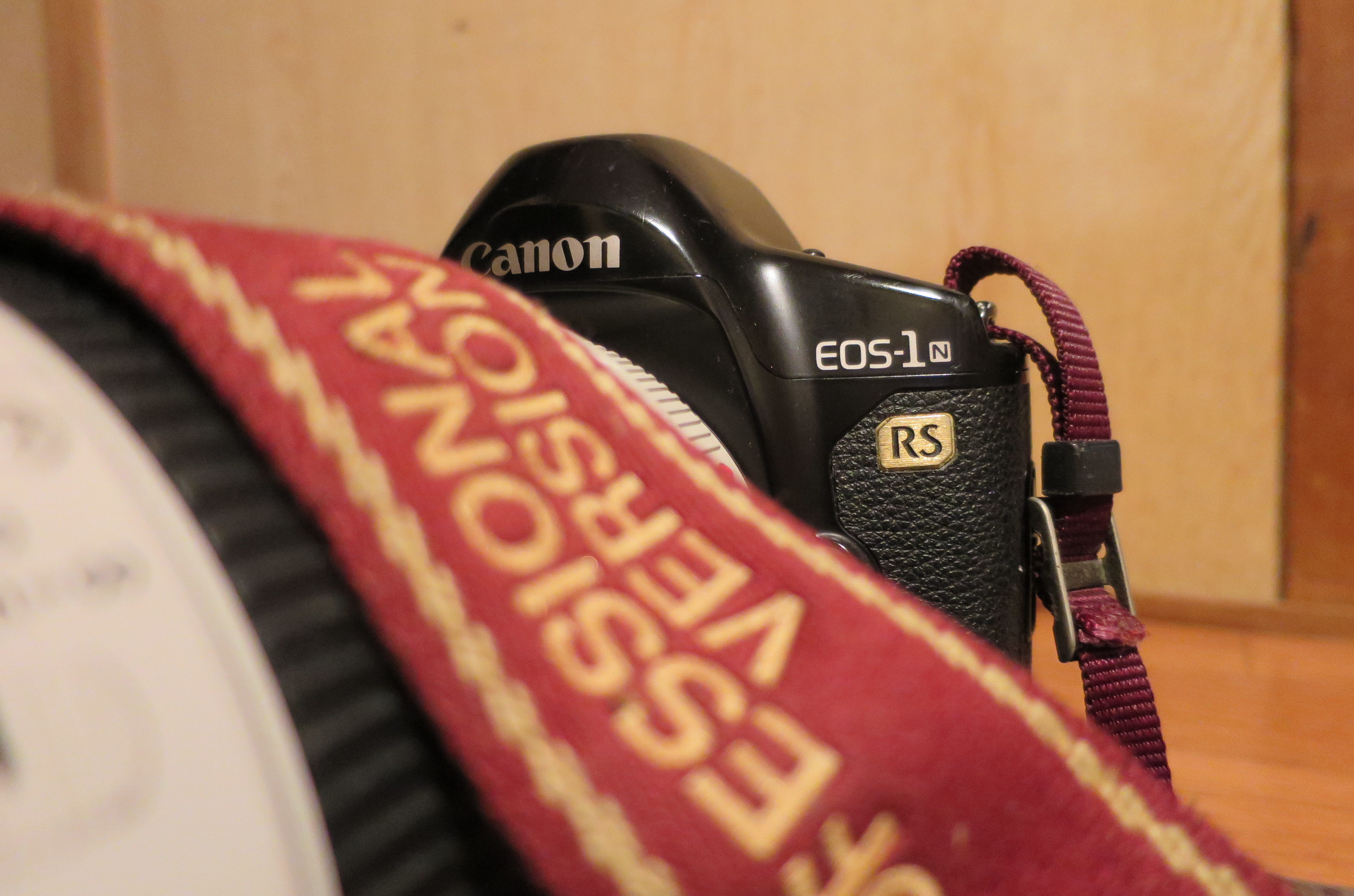 浮気調査　カメラ